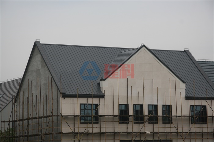 [立邊咬合屋面系統(tǒng)]上海大華地產(chǎn)住宅項目